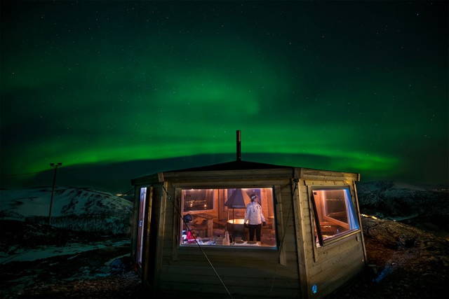 See the Northern Lights at Aurora Summit Lodge