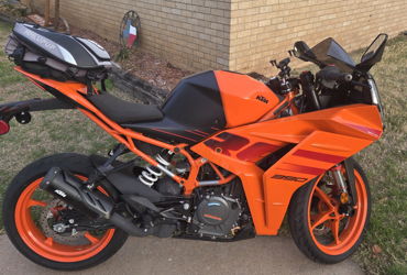 2024 KTM RC 390 motorcycle for rent near Sheppard AFB, TX