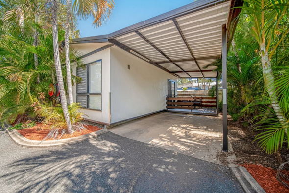 Emerald Motel Apartments Voucher
