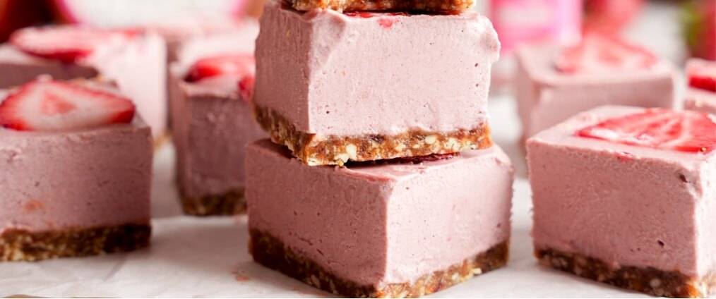 Raw Vegan Strawberry Dragon Fruit PREBIOTIC Cheesecake Bars - PREBIOTIC SuperShot 