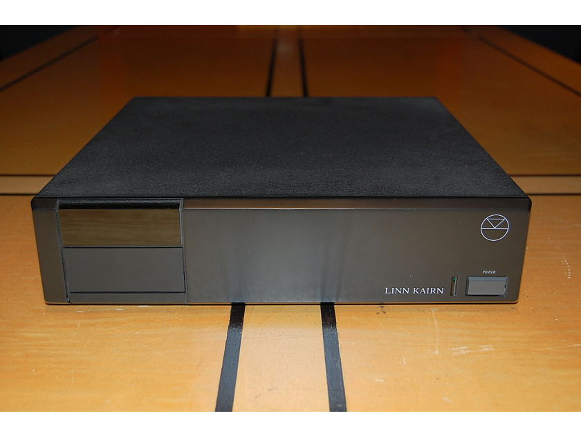 Linn Kairn preamp with built in phono preamp