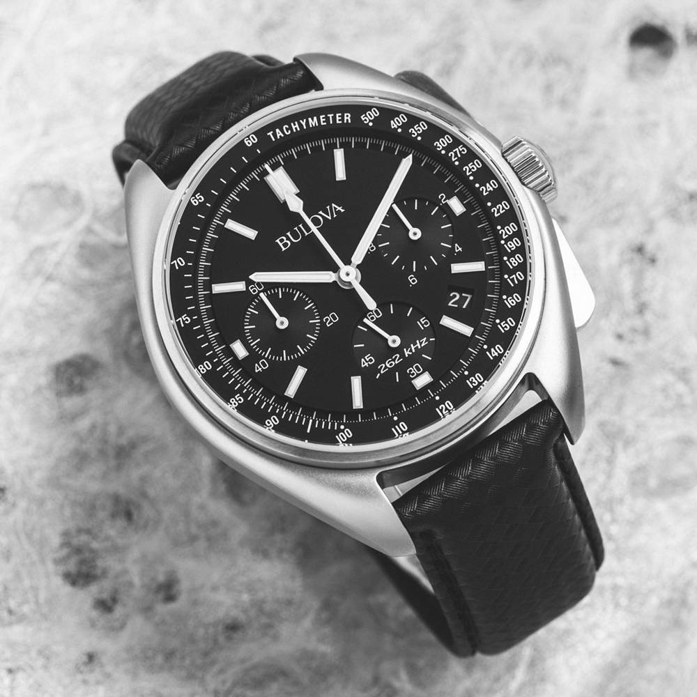 bulova lunar pilot 96B251