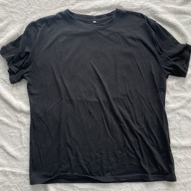 schwarzes tshirt mit backprint