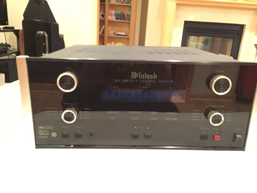 McIntosh MX 120 with HDMI in Excellent condition with box and accessories