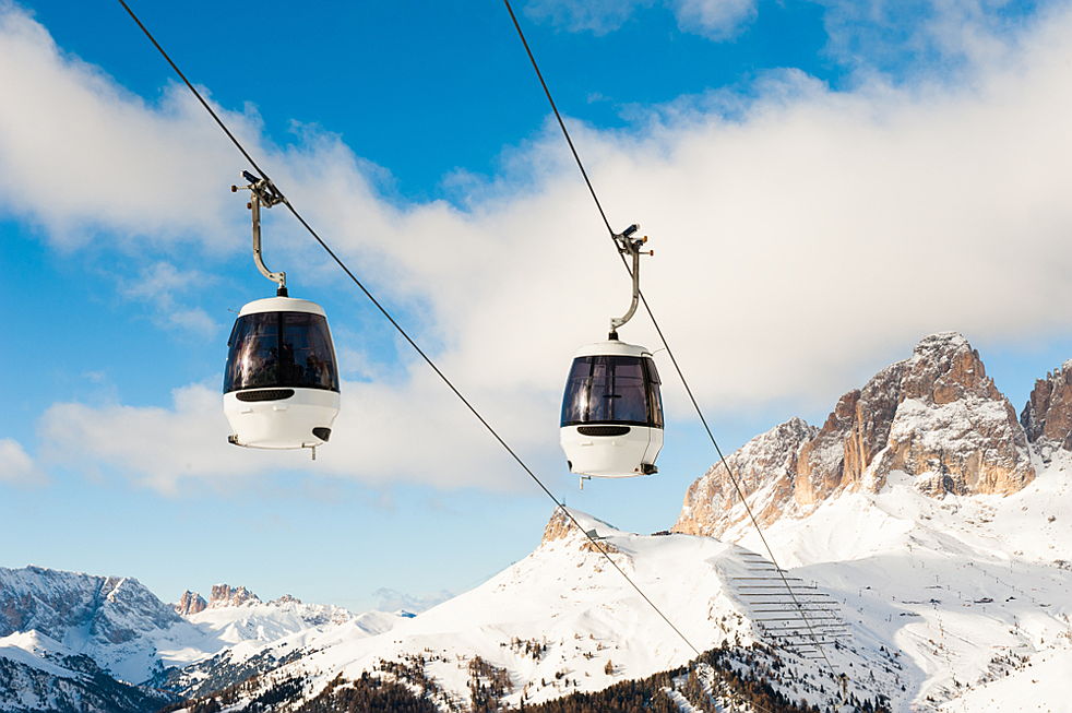  Trento
- Ski lift in Val di Fassa ski resort in winter Dolomites, Italy.jpg
