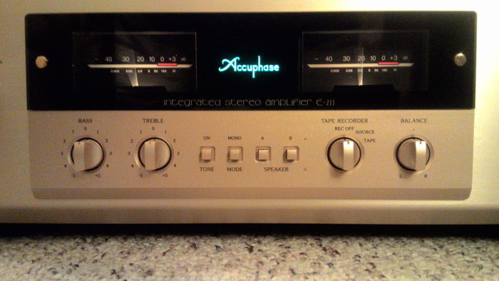 Accuphase E-211 with AD-30 MM/MC phono board