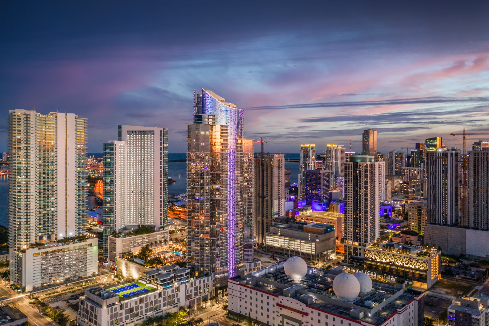 featured image for story, Paramount Miami Worldcenter