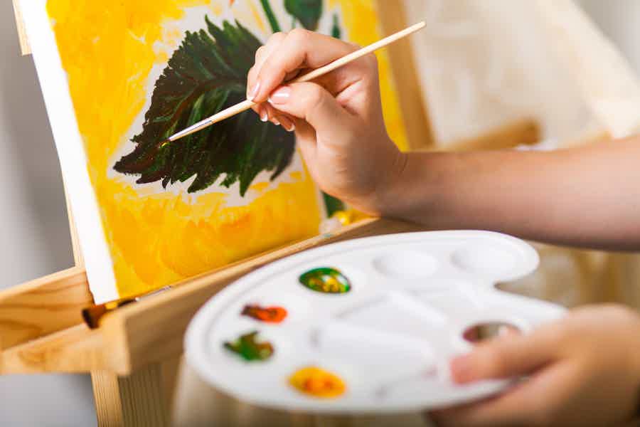 Paint and Sip Experience — Wine & Art Workshops - photo 5