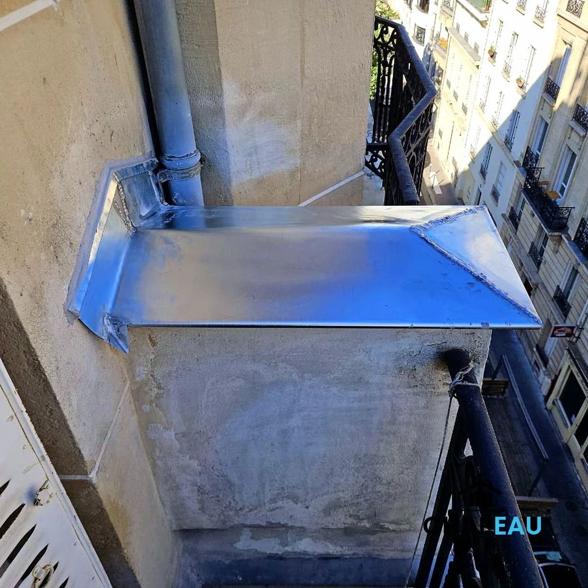 Chantier de toiture rue Blomet à Paris 15e — Entreprise Chapeau