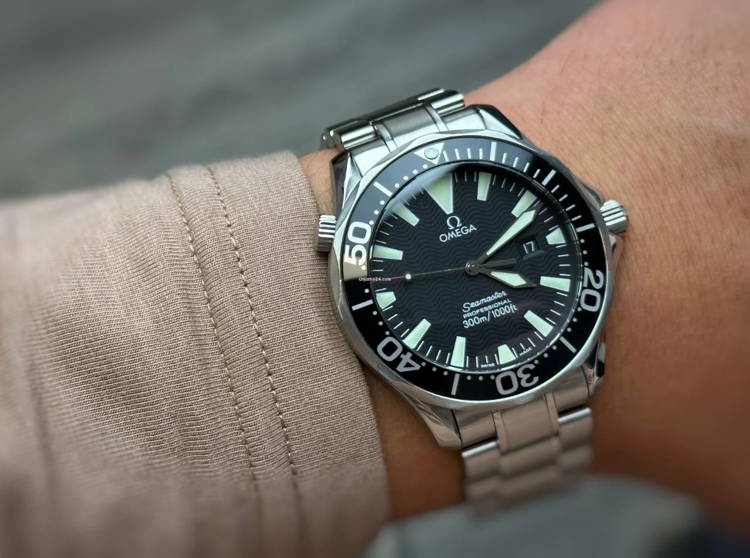 The Seamaster Diver Peter Blake a marriage of art and performance ZEALANDE