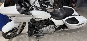 2024 HARLEY-DAVIDSON ROAD GLIDE motorcycle for rent near Clovis, CA