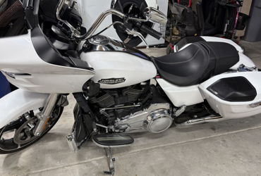2024 HARLEY-DAVIDSON ROAD GLIDE motorcycle for rent near Clovis, CA
