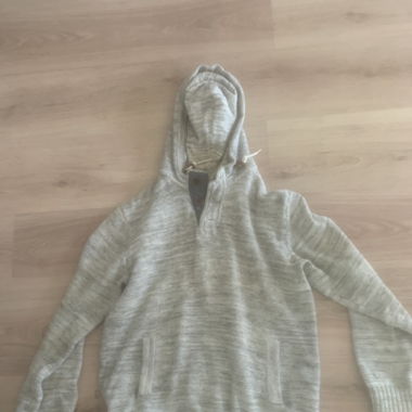 Pullover mit Kapuze/ Hoodie 