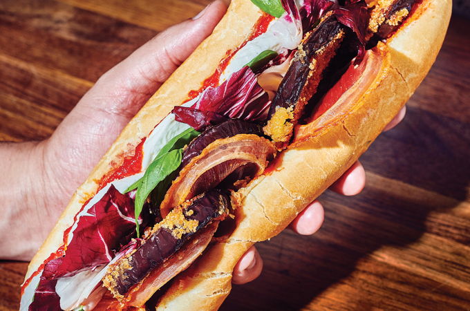 Sous-marins à l’aubergine <i>parmigiana</i>, à la pancetta et à la mozzarella