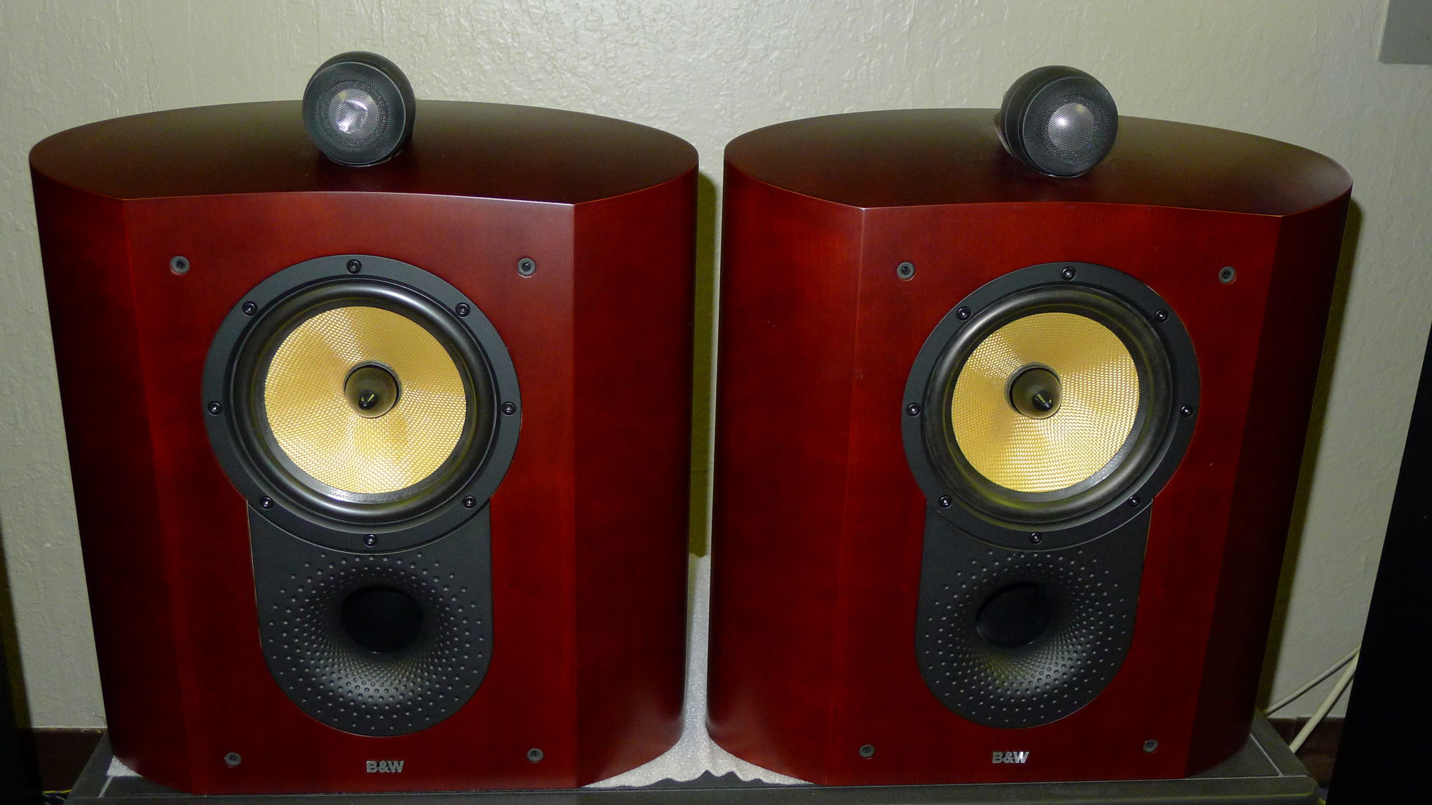 B&W Nautilus 805 / SCM-1 Red Cherry near S... For Sale | Audiogon