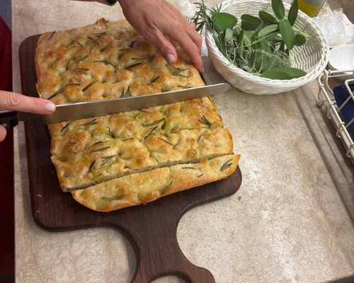Cooking classes Lipomo: Focaccia: a hands-on Italian baking experience