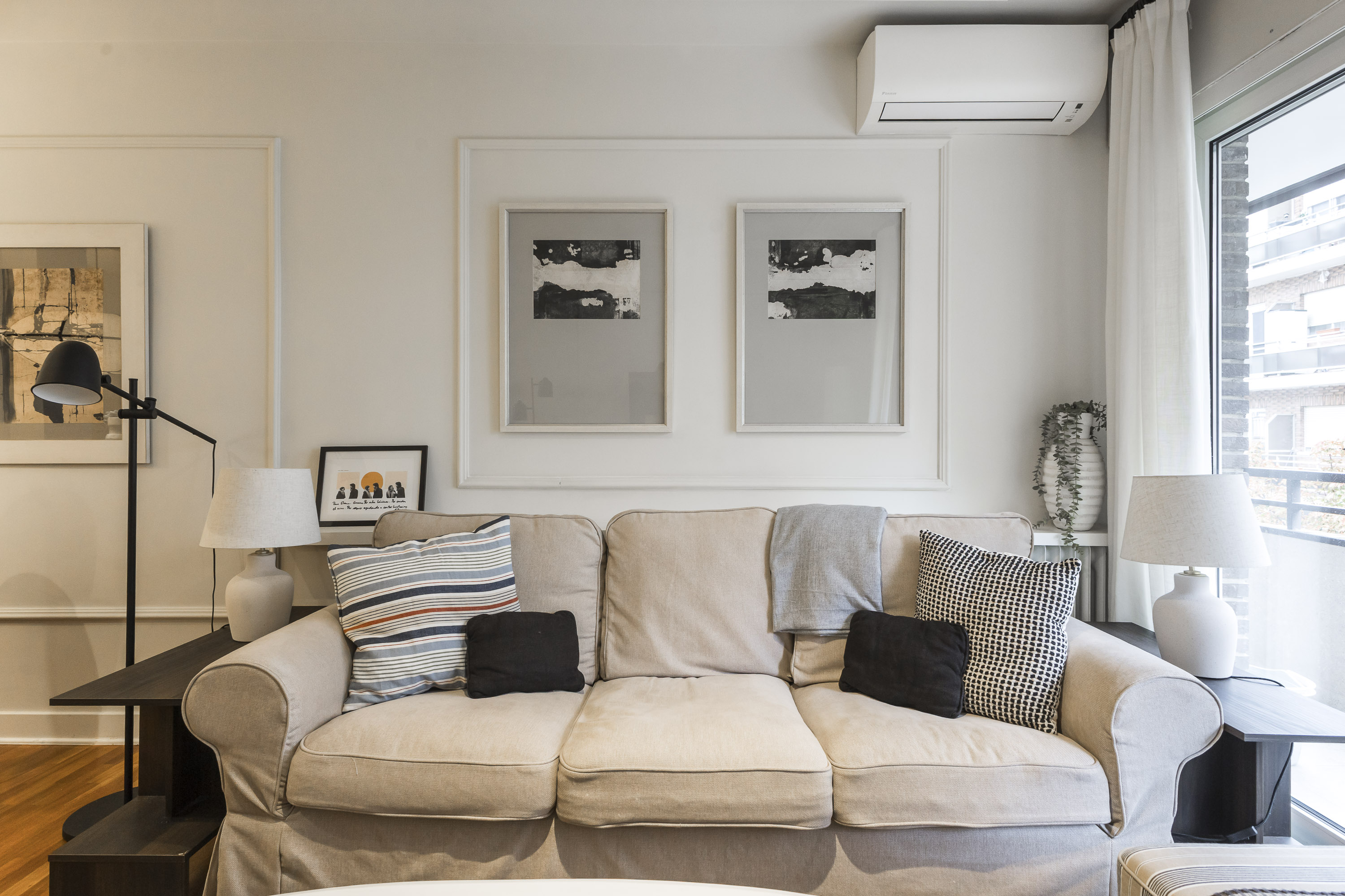 Elegance and comfort: exclusive, renovated, fully furnished home for seasonal rental - Image 3