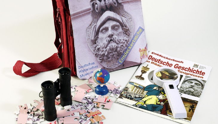 stiftung deutsches historisches museum entdeckertasche und inhalt