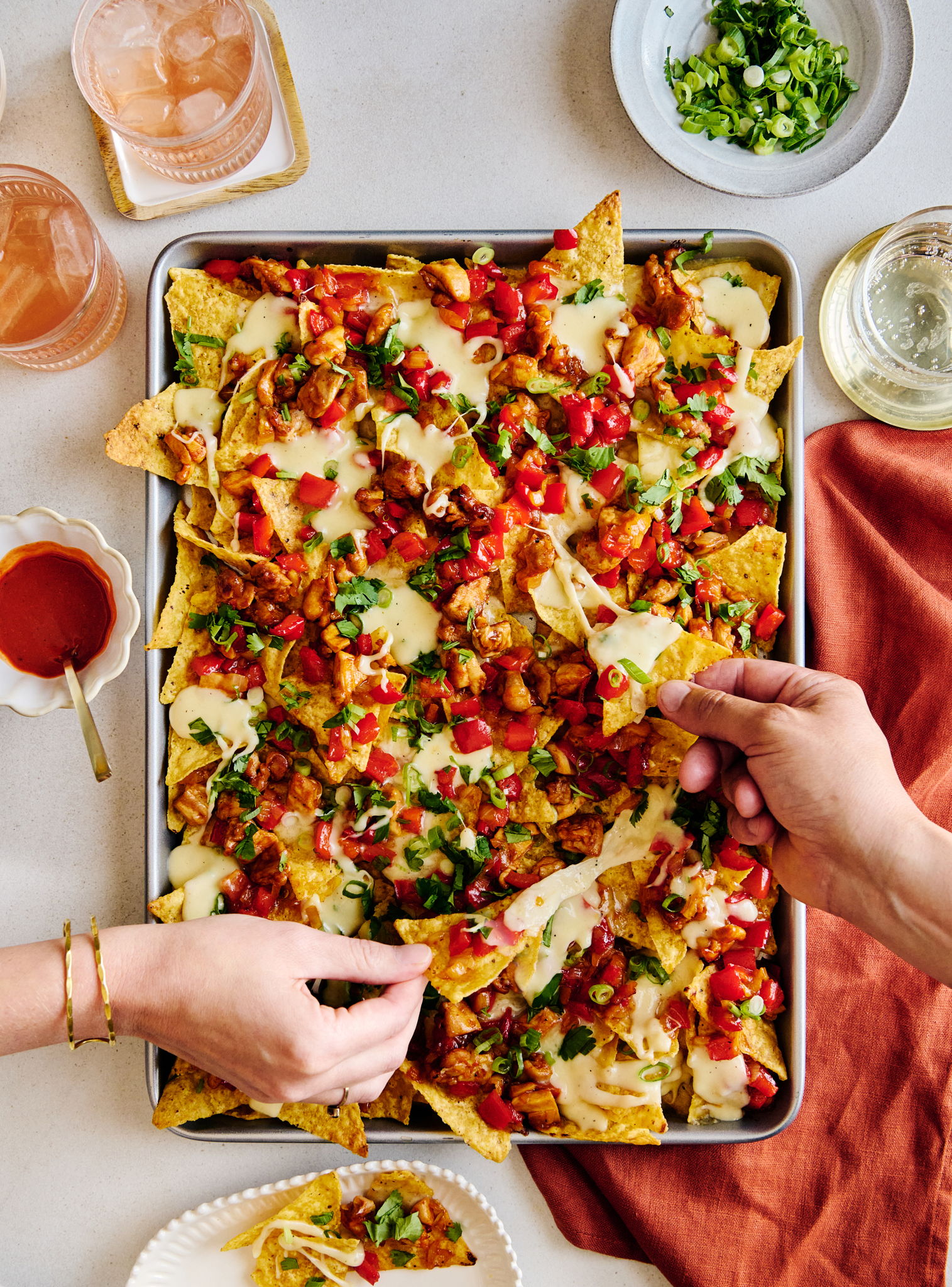 Nachos à la fondue au fromage et au poulet barbecue | RICARDO
