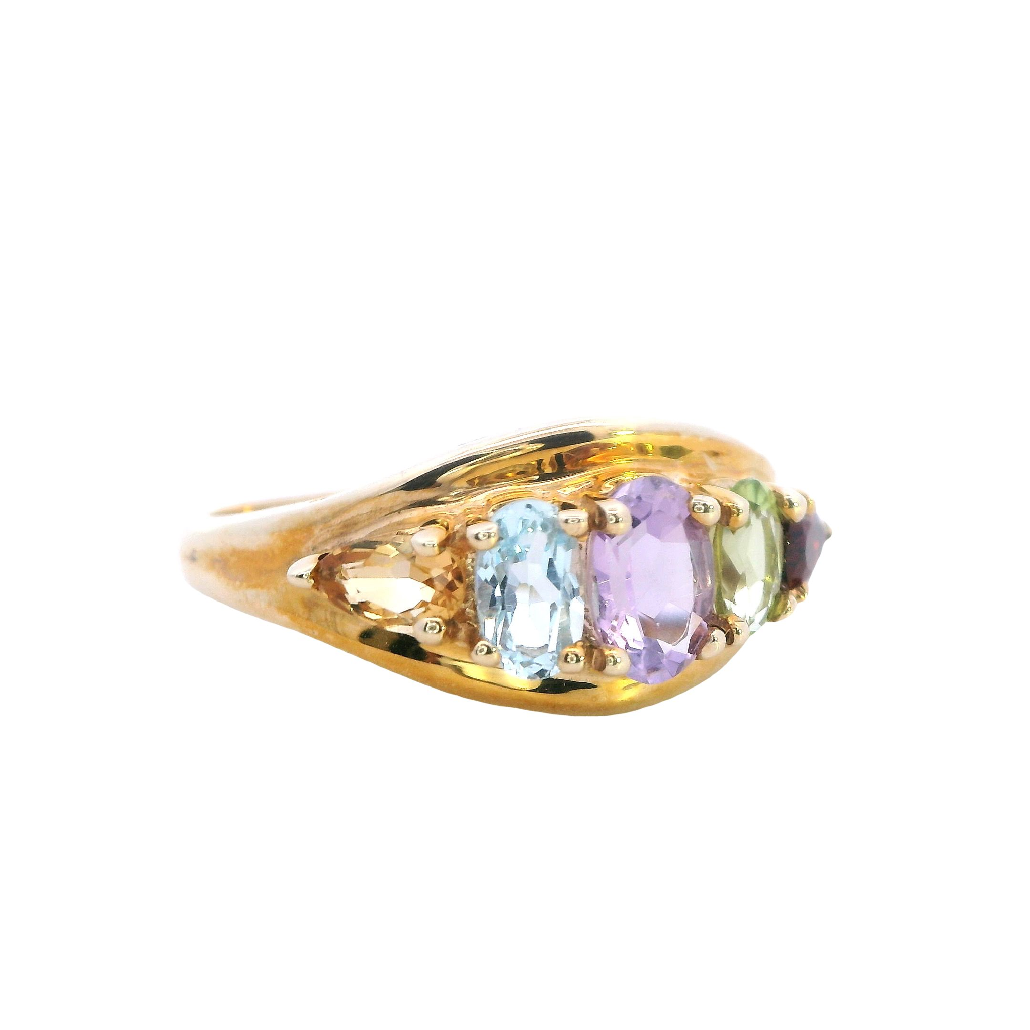 Multi-Stone Ring set in 9ct Yellow Gold - Image 2