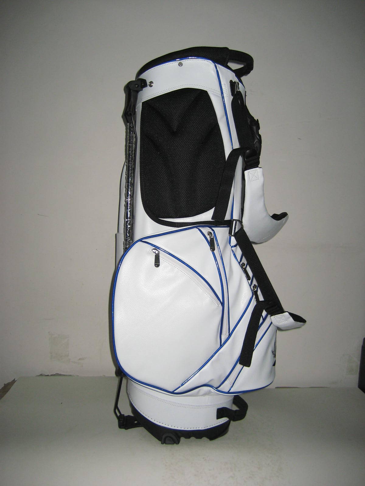 BagLab Custom Golf Bag customised logo bag example 133