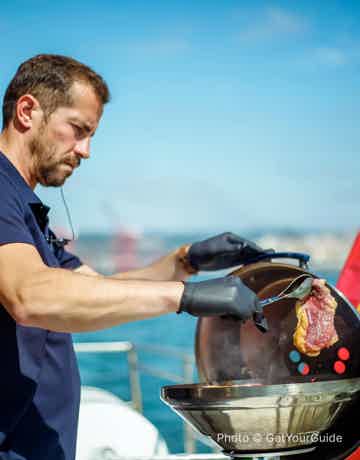 Join a cruise in Lisbon and set out on a journey 