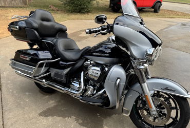 2019 HARLEY-DAVIDSON FLHTK ULTRA LIMITED motorcycle for rent near Booneville, AR