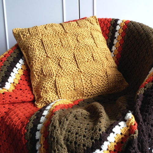 "Chessboard" cushion