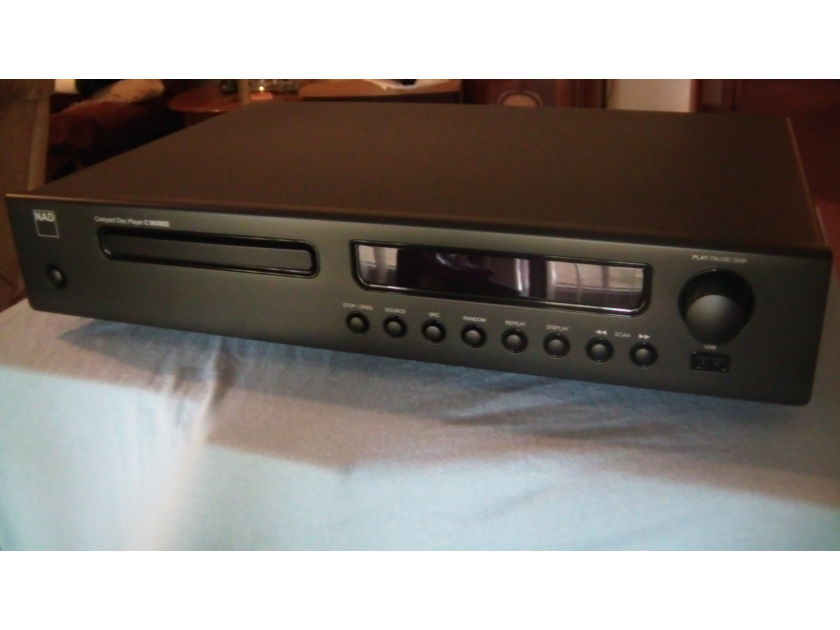 NAD C 565BEE CD player / DAC...Like New / Free Shipping