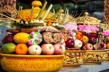 Fruits of Sacrifice for god pray on Bali.jpg