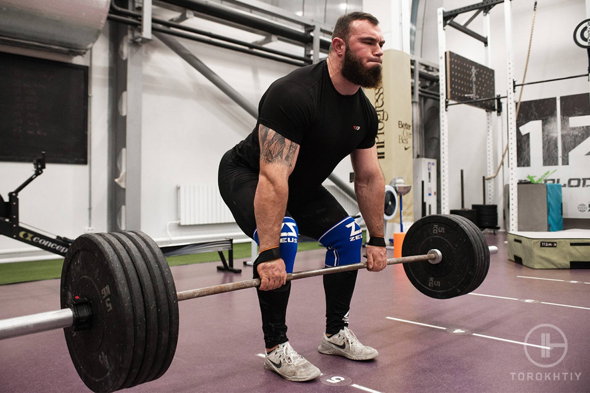 WBCM Heavy Deadlift Left View WBCM Heavy Deadlift Left View