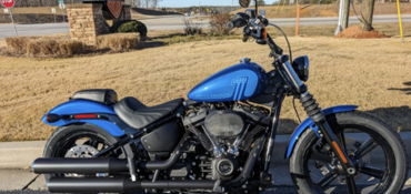 2024 HARLEY-DAVIDSON STREET BOB motorcycle for rent near OAK RIDGE, TN