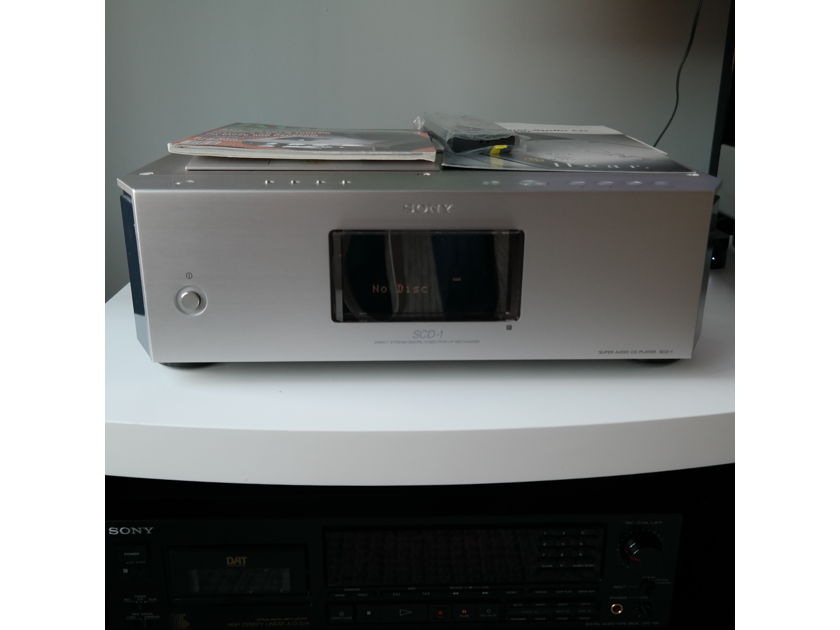 Sony SCD-1 SONY SCD-1 - McIntosh , Audio Research Quality 48 lbs