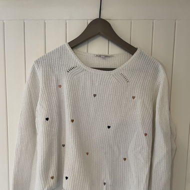 Pull avec des cœurs