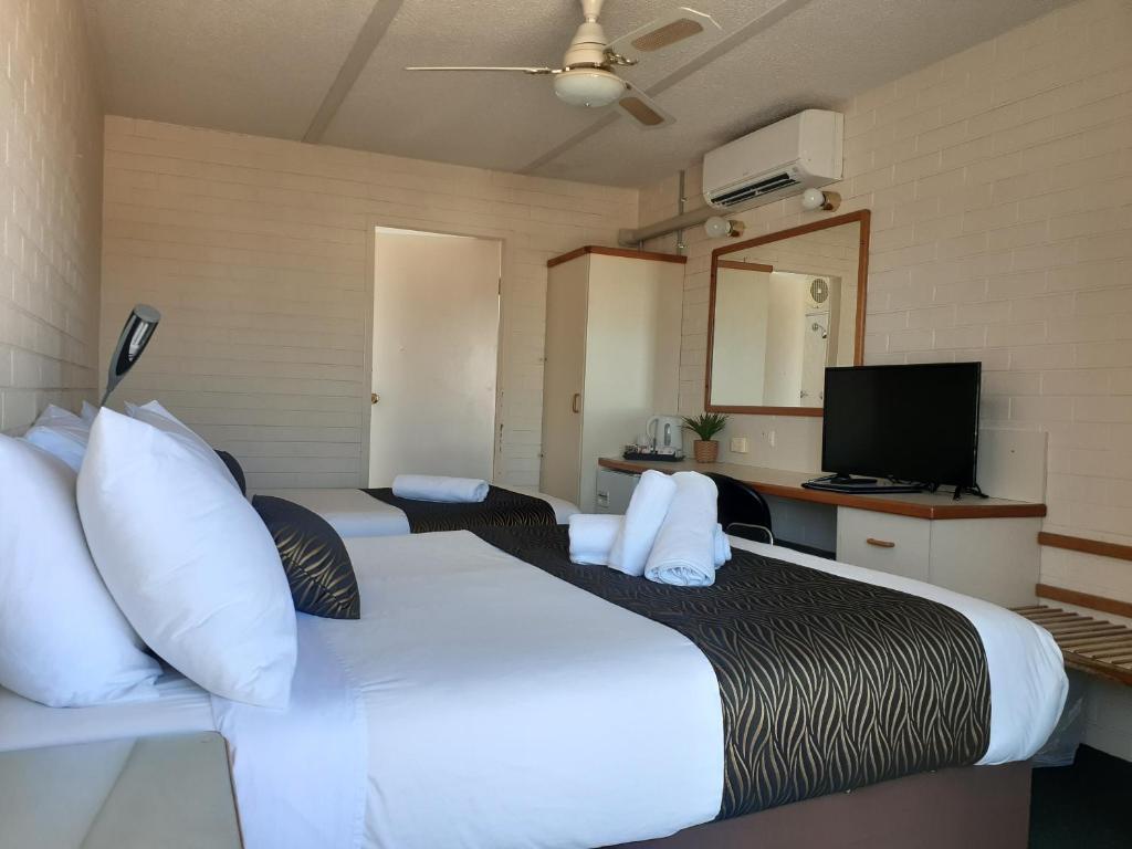 Crest Motor Inn 2 Nights Mid Week Voucher