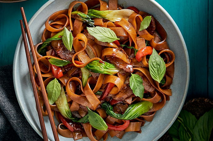 Nouilles de riz au porc et aux légumes