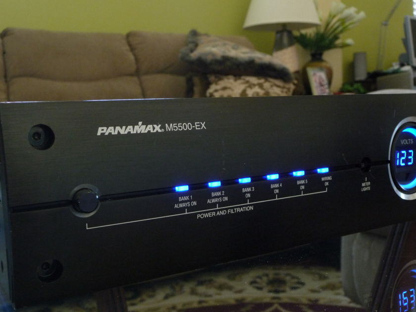 Panamax M5500 EX Home Theater Power Conditioner -Rarely