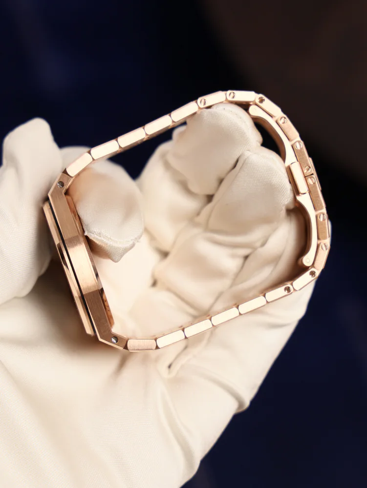 Lady Extract from Archives. Rose Gold Blue Dial Diamond Bezel, image 4