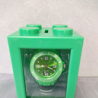 Silikon Uhr Grün in Box als Lego Stein Kässeli _2