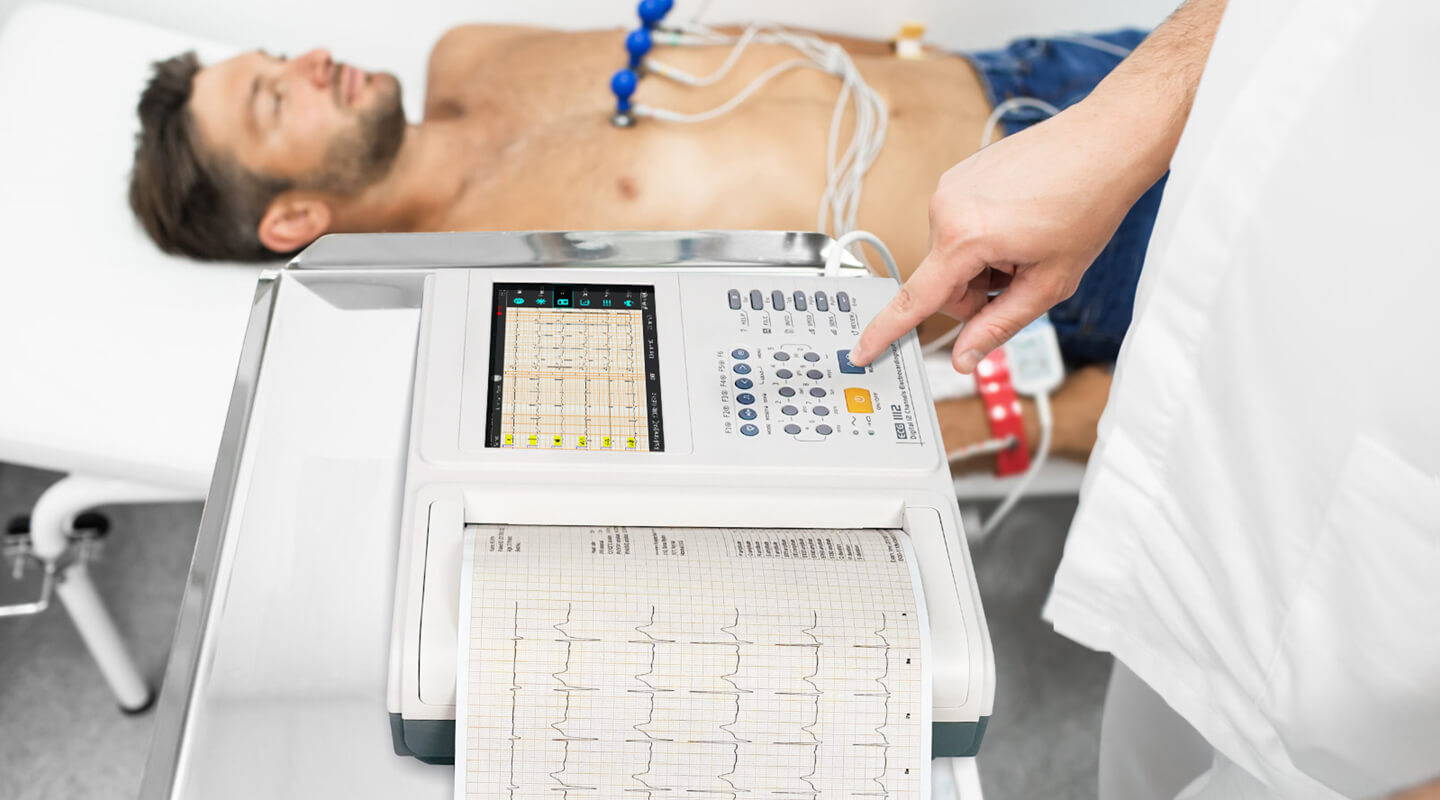 Das 1112-Kanal-EKG-Gerät ECG12 ist eine kostengünstige EKG-Wahl für kommunale Gesundheitszentren, Gesundheitseinrichtungen und Hausarztpraxen.