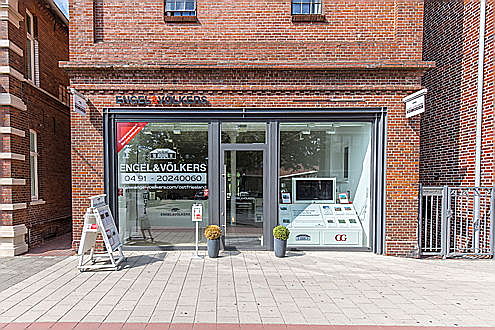  Emden
- E&V Shop in Leer von außen