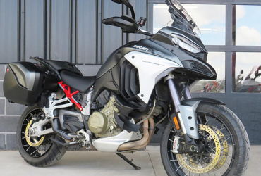 2022 DUCATI MULTISTRADA V4 S TRAVEL & RADAR motorcycle for rent near Orlando, FL