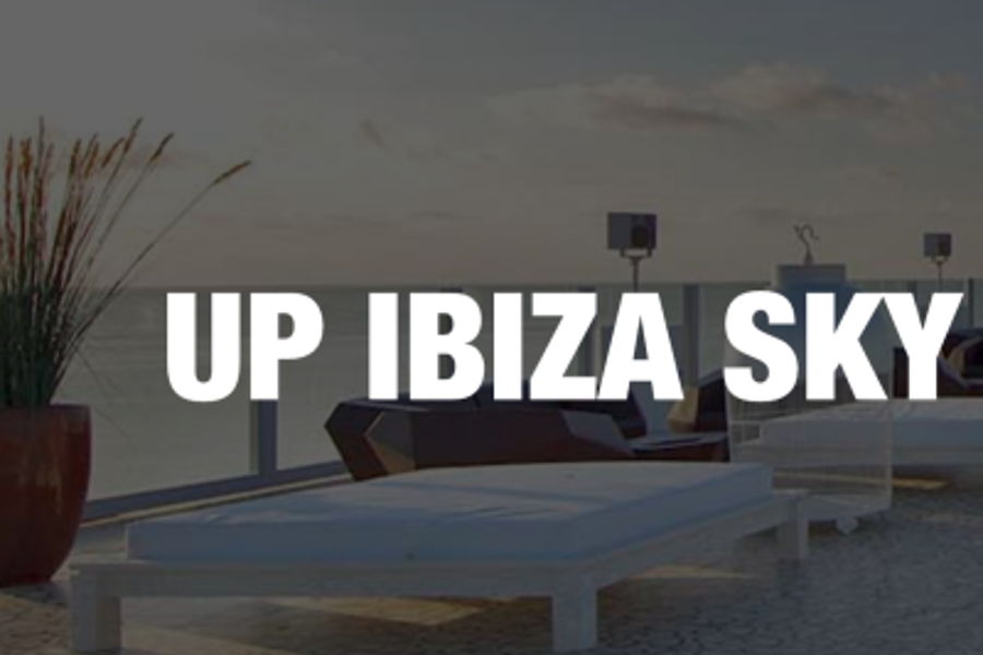 Drink at Sky Up - Ushuaïa Secret Tower Rooftop