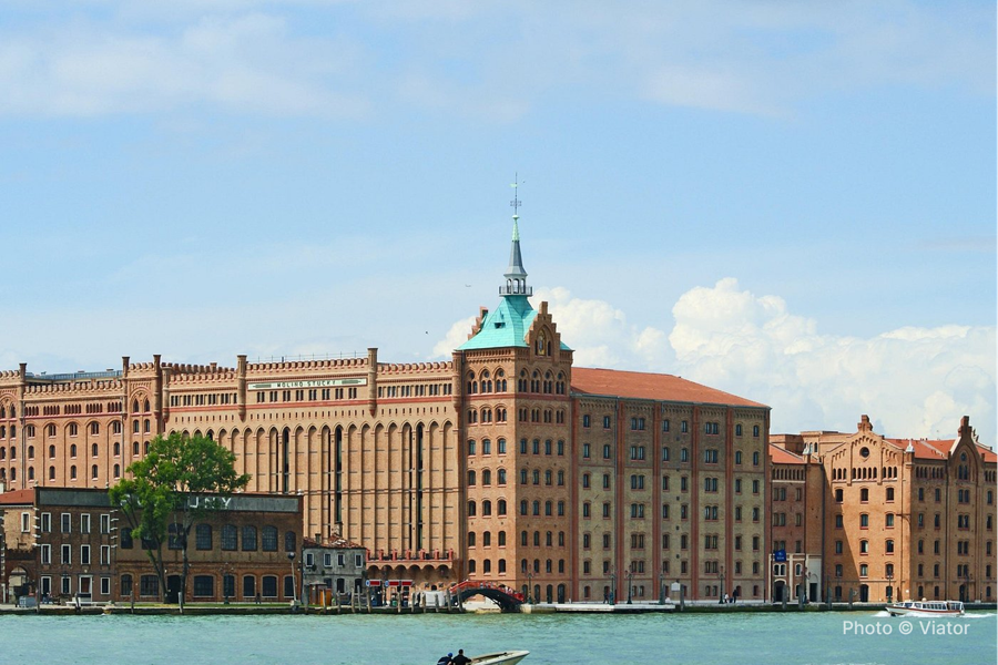1-hour panoramic tour of Venice by boat - photo 4