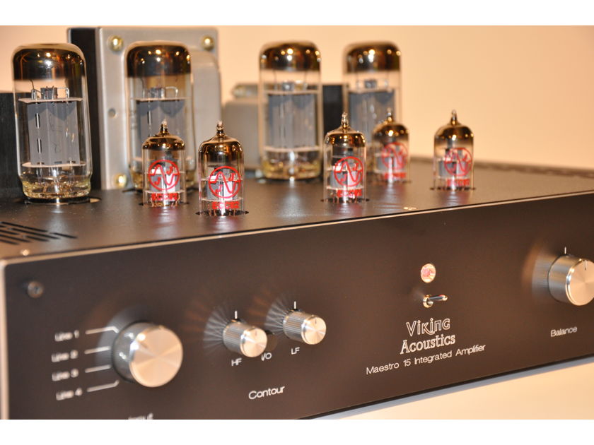 VIKING ACOUSTICS  Maestro M-15 Integrated Amplifier