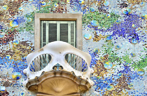 Best of Barcelona: Sagrada Familia & Park Guell Tour with Pick-up