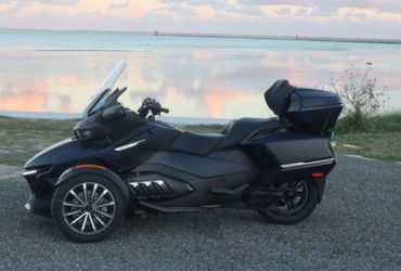 2022 CAN-AM SPYDER RT SEA-TO-SKY motorcycle for rent near Port O'Connor, TX