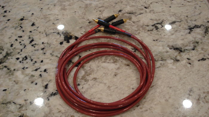 Nordost Red Dawn LS 2 meter RCA cables