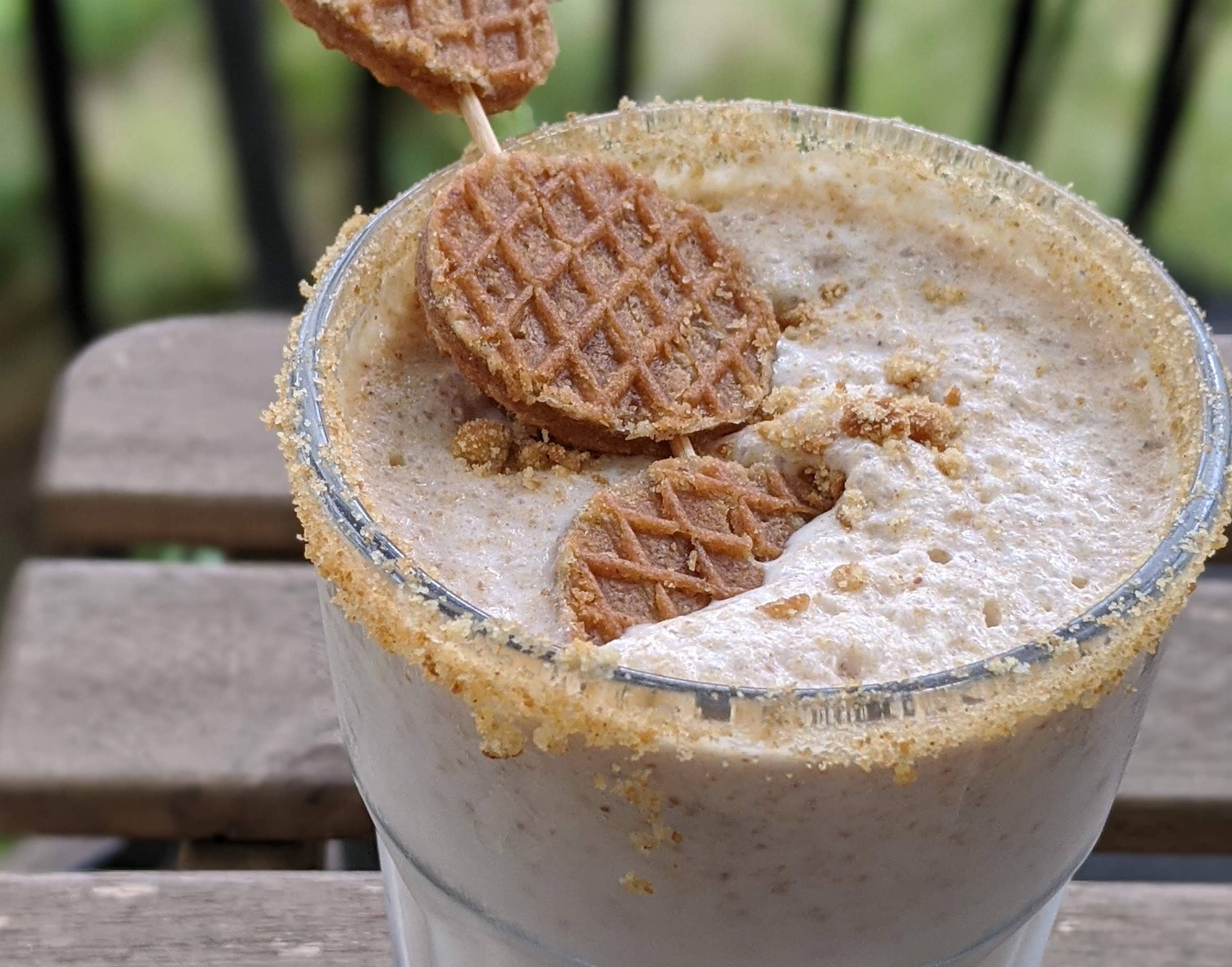 Photo of milkshake with stroopwafels