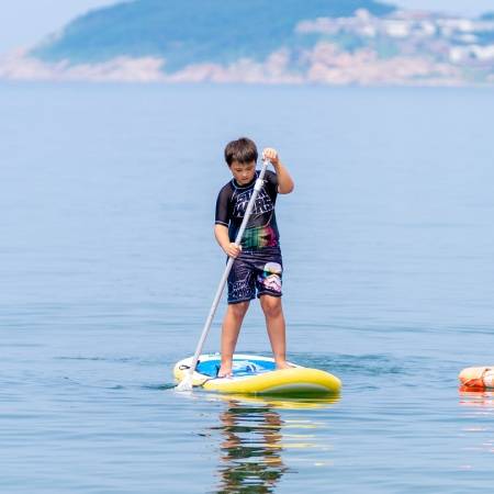 Kids inflatable paddle boards are suitable for all young kids who need kids paddle boards in Canada water adventure
